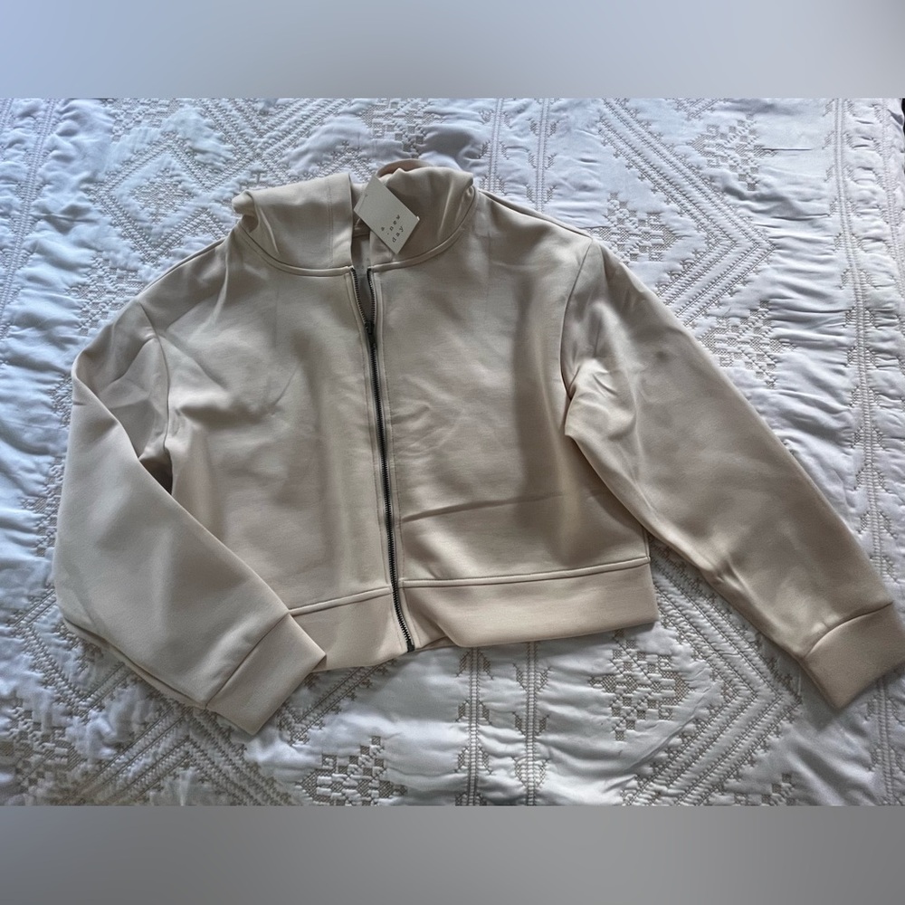 NEW Cream/Beige Zip-Up Women's Hoodie Large~Mid Length Women’s Zip-Up Sweater